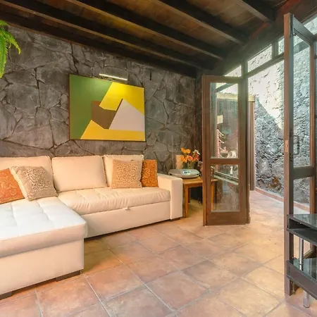 Flatguest Casa Del Sol - Terrace - Parking Feriehus